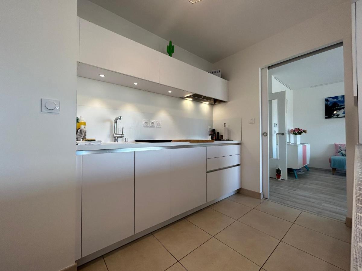 Les Terrasses Marines - Vue Imprenable Sur Le Port De Plaisance Apartment วานส์ ภายนอก รูปภาพ