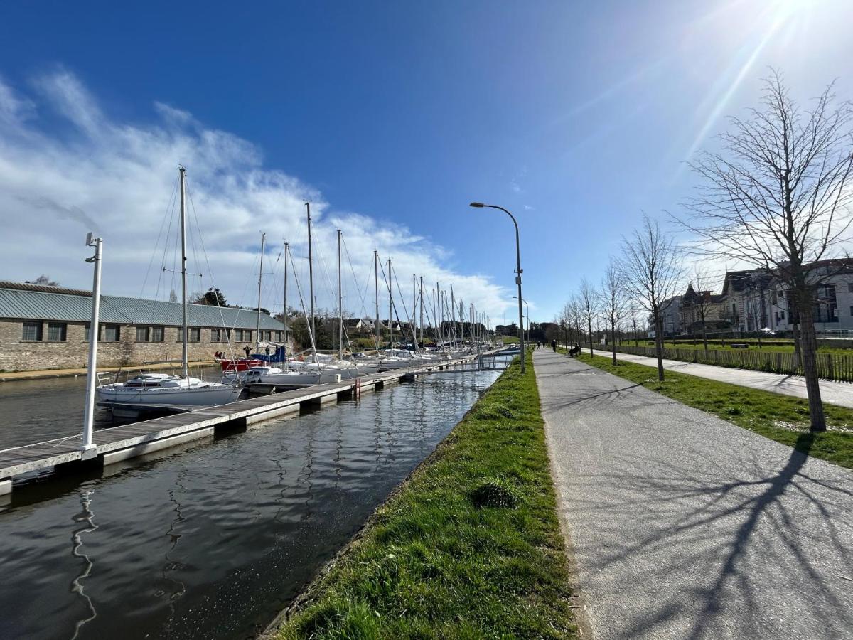 Les Terrasses Marines - Vue Imprenable Sur Le Port De Plaisance Apartment วานส์ ภายนอก รูปภาพ